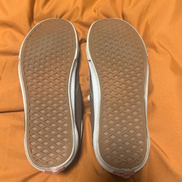 Vans Suede Old Skool Shoe | Men’s 10.5 Womens 12 | Rain Drum & True White - Picture 6 of 6